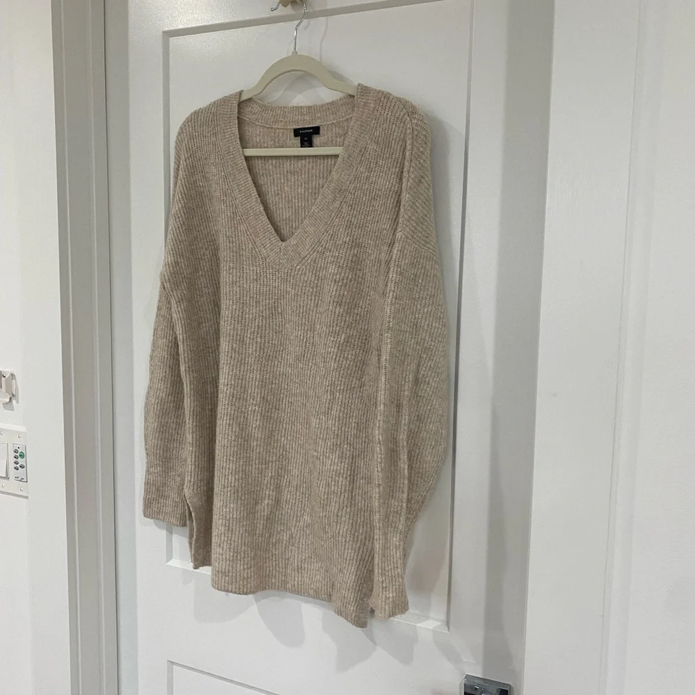Halogen soft beige/tan v neck sweater - Picture 3 of 5